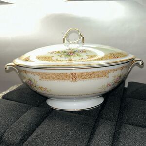 Royal Embassy Memphis China bowl with lid flower Victorian style gold accents 8”